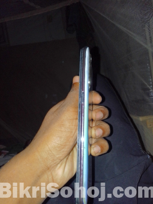 Oppo f15 8/256 Gb
